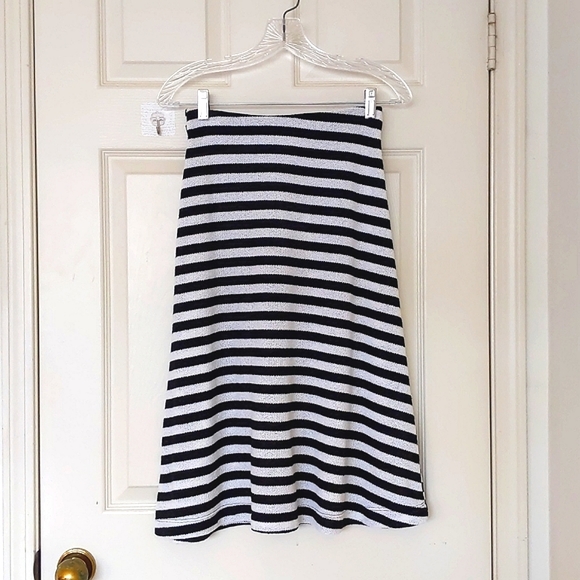 NWT. Zara Cotton Blended A-Line Knitted Fabric Midi Skirt with stripes. - Picture 4 of 5